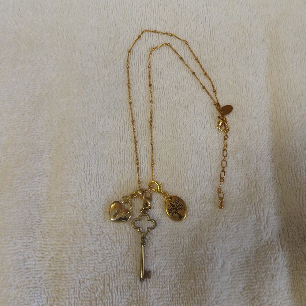 VINTAGE ORIGAMI OWL NECKLACE AND CHARMS